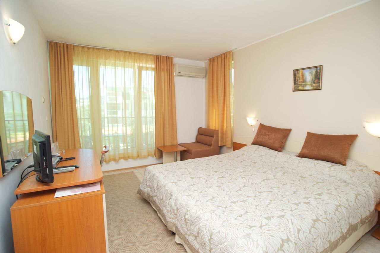Отель Family Hotel Venera Свети-Влас-7