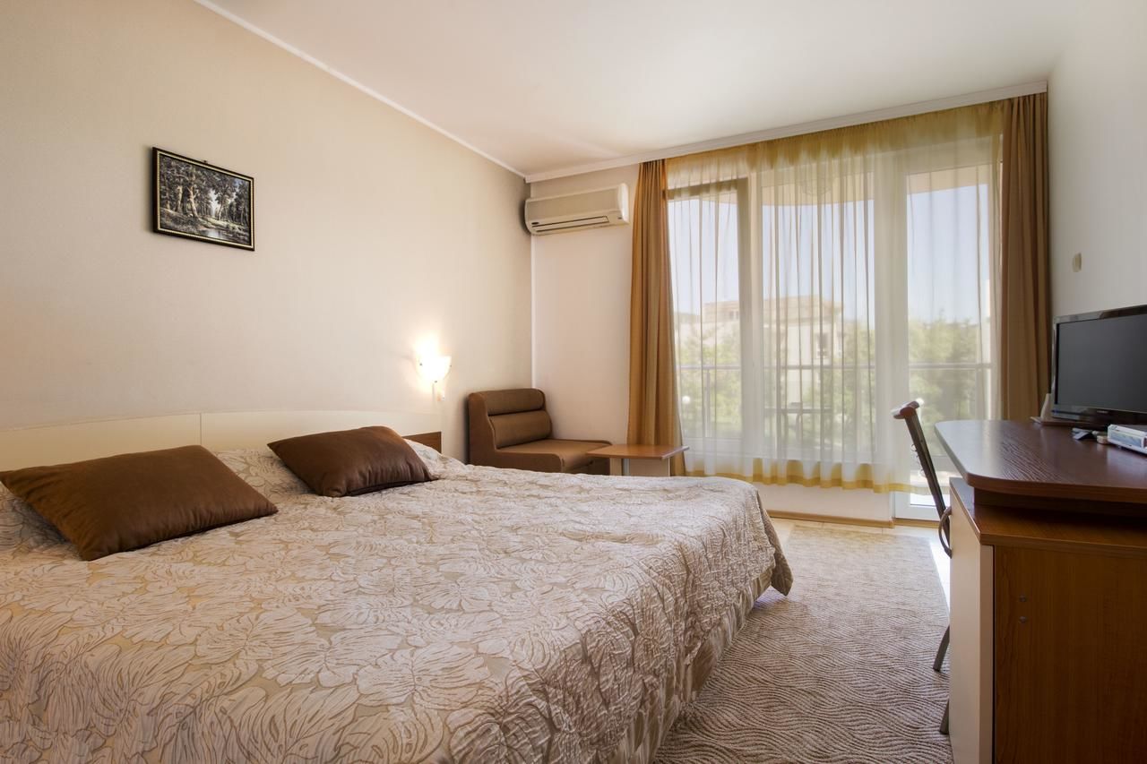 Отель Family Hotel Venera Свети-Влас-9